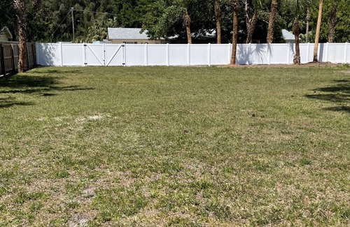 Bayshore Gardens House | Large Private Unit #1! Big yard and close to local beaches