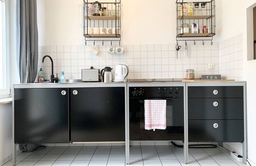 Plagwitz Apartment | large, quiet apartment with balcony near the Red Bull Arena