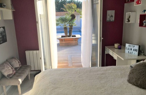 Biscarrosse Villa | Large, quiet Villa with heated pool, jacuzzi and gym /10 people