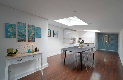 Notre-Dame Apartment | Large Renovated Apartment Chateau Versailles