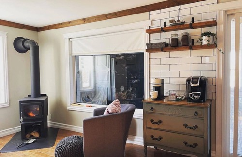 Chiasson Ski Chalet | Large renovated beachfront cottage