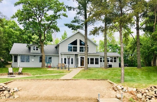 Fort Ripley Township House | Large Sandy Beach House, with boat rental option! 4 bedroom, 3 bath, sleeps 12