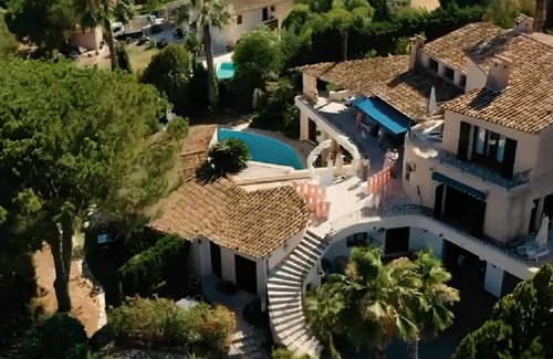 Les Termes House | Large sea-view villa with 3 independent apartments
