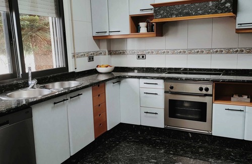 Vigo House | Large semi-detached house with pool in Vigo. Beach at 9min