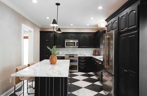 Historic Uptown House | Large Six Bedroom Home, Walkable to Downtown St. Pete, 20 mins To Beaches