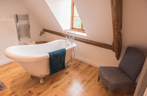 Binegar Other | Large Somerset Farmhouse with hot tub, close to Bath and local attractions.