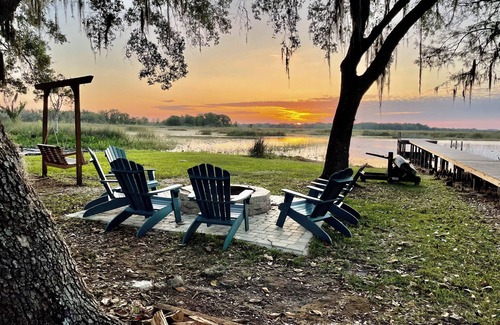 Hernando House | Large, spacious 4 BR Lake House w/private dock- perfect for families!