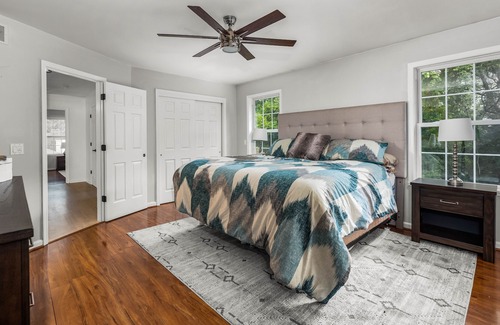 Oxford House | Large Spacious Home