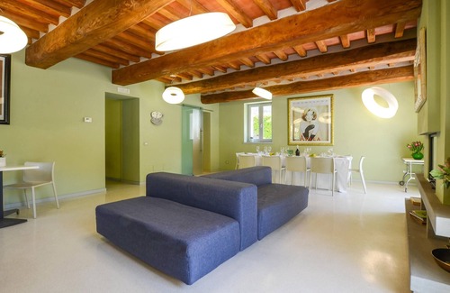 Vorno House | Large spacious vacation home with pool between Lucca and the Mediterranean Sea.