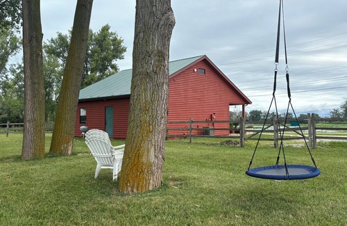 Gypsum Apartment | Large studio cabin in Catawba island area with WiFi, AC, large parking area