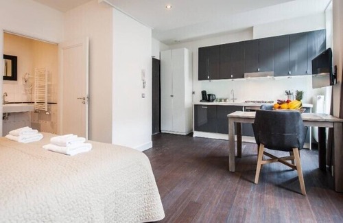 Dapperbuurt Apartment | Large Studio close to Oosterpark (2pax)