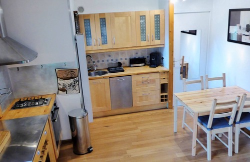 Doussard Apartment | Large studio for 4 pers. at the edge of Annecy lake