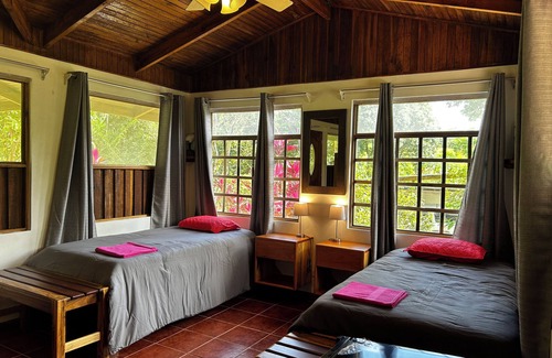 Bijagua Bed & Breakfast | Large Studio in a private farm near Bijagua - Rio Celeste - Tenorio Park