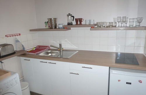 Arts-et-Metiers Apartment | Large Studio in 'Le Marais' - Close to Everything!