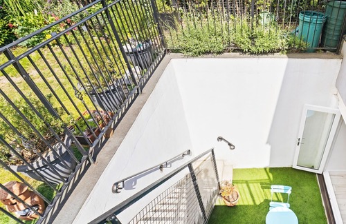 Hammersmith and Fulham Apartment | Large Studio London, 15 min to Kensington