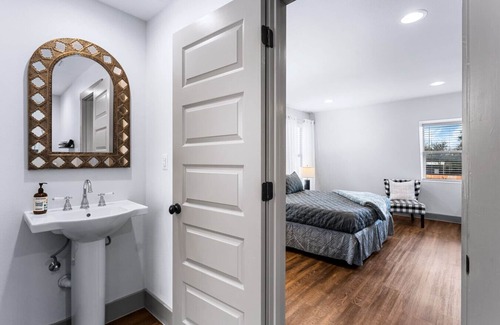 Boerne Hotel | Large Suite~Near Downtown~River Home~Games~Firepit