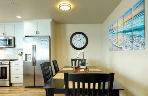 Downtown House | Large Townhouse in Downtown Pismo, Sleeps 12!