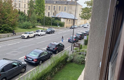 Saint-Remi Apartment | Large, two-bedroom apartment for 6 in downtown Reims