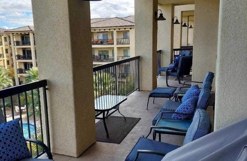 St. George Condo | Large Upper Floor Suite | 4 Bdrms | Mojave Skies
