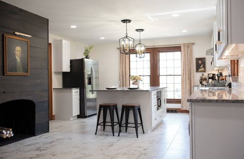 Greenville - Spartanburg House | Large Upscale Paris Mountain Home with a Hot Tub
