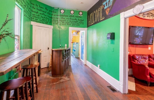 Downtown San Diego House | Large Victorian Artist House For Groups in Downtown