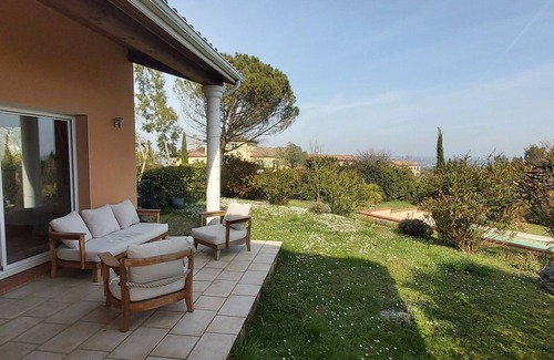 Auzeville-Tolosane Villa | Large villa on the hillsides of Toulouse