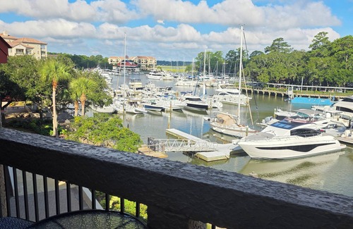 Shelter Cove Villa | Large Villa, Iconic Location Shelter Cove Marina Harbour Walk, Full Harbor Views