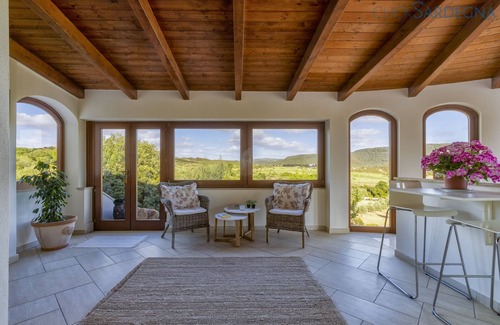 Alghero Villa | Large villa in Alghero for 12 people with private pool air conditioning and WiFi