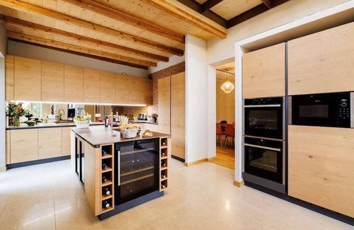 Monteu Roero Villa | Large villa in Piedmont