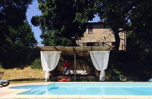 Ficulle Villa | Large Villa with pool overlooking the vineyards between Rome/Florence