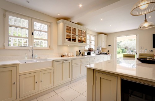Gassin House | Large Villa with views up to the Village of Gassin. Close to St Tropez.