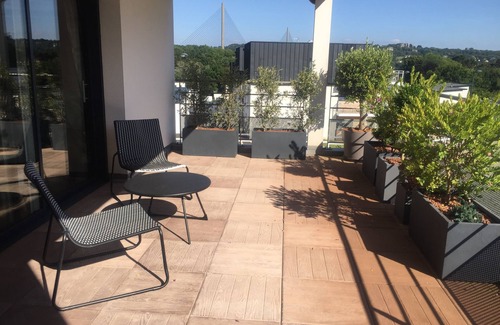 Le Relecq-Kerhuon Apartment | Large waterfront apartment