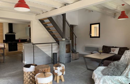 Molines-en-Queyras Ski Chalet | Large, welcoming chalet with Jacuzzi