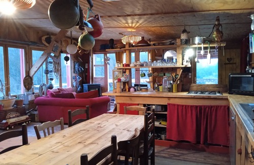 Saint-Jean-Trolimon House | Large wooden house near the sea