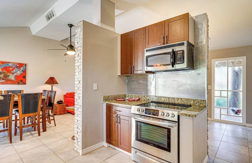 Medical Center District House | Large Yard: Home 9 Mi to San Antonio River Walk