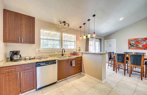 Medical Center District House | Large Yard: Home 9 Mi to San Antonio River Walk