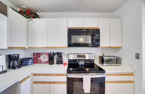 Tannersville House | Largest Charming Townhome on TOP ROW of Camelback Mountain