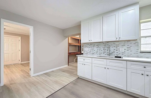 Largo House | Largo 7BR 4BA Sunny Shores Getaway
