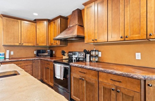 Deadwood Villa | Larkspur Hills 5 BR Villa with Panoramic Mountain Views - Sleeps 11