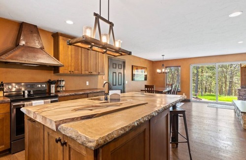 Deadwood Villa | Larkspur Hills 5 BR Villa with Panoramic Mountain Views - Sleeps 11