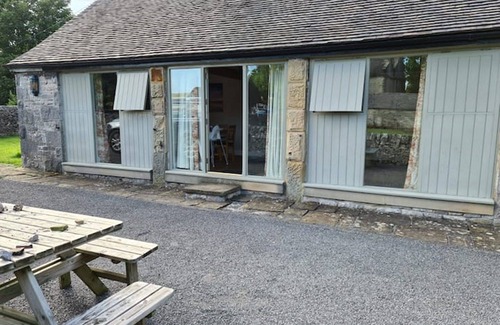 Newton Grange Apartment | Larkstone Barn - 3 bedroom (sleeps 8)