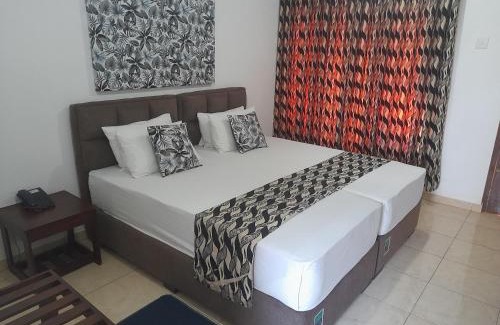 Wadduwa Apartment | Larn's Villa Hotel & Apartment