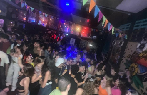 La Candelaria Apartment | Las Aguas Social Experience!, Meet new friends, the City, the nightlife!