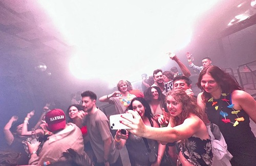 La Candelaria Apartment | Las Aguas Social Experience!, Meet new friends, the City, the nightlife!