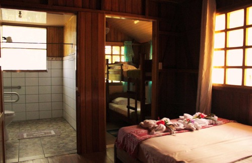 Drake Bay House | Las Ballenas - Quadruple room with double and bunk bed