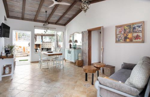 Jedey House | Las Golondrinas - A
