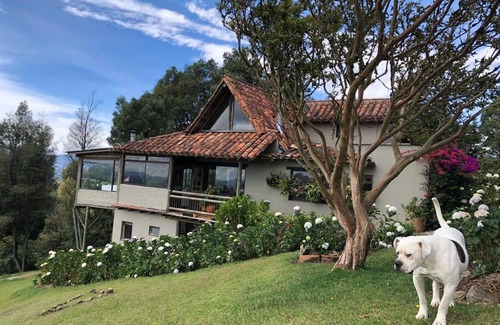 Rionegro Ski Chalet | LAS NUBES - Donde la energía fluye, el alma se cura