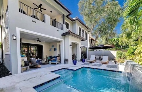Colee Hammock House | Las Olas Mansion! Award winning builder!