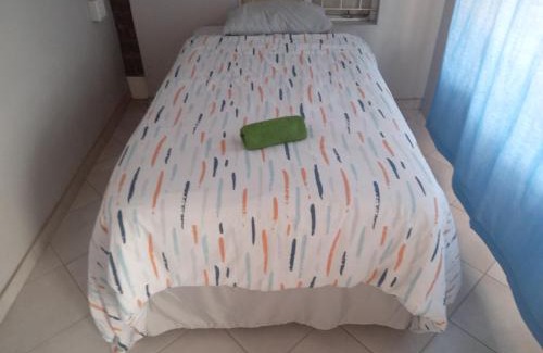 Pretoria West Hotel | Las Palmas Day & Night Guest House