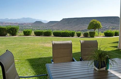 St. George House | Las Palmas Resort 3 Br, Hot Tub, Pool, Parking